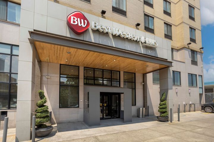 Best Western Plus Plaza Hotel