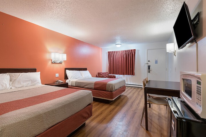 Room 28 of 51