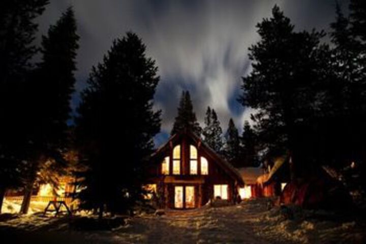 Lost Trail Lodge