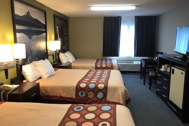 Room 35 of 38