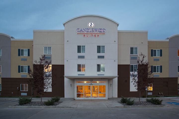 Hotel 8 of 43