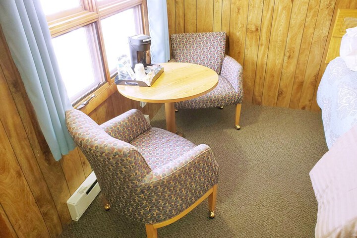 Room 68 of 114