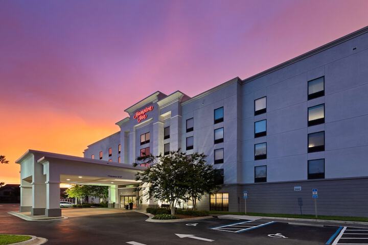 Hotel 2 of 43