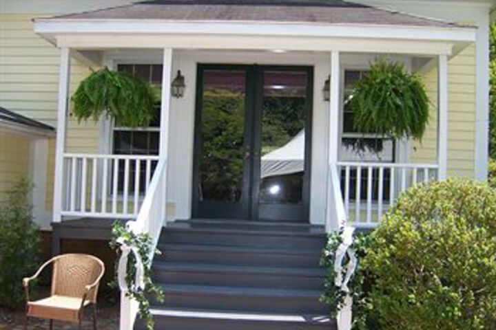 The Ashford Inn