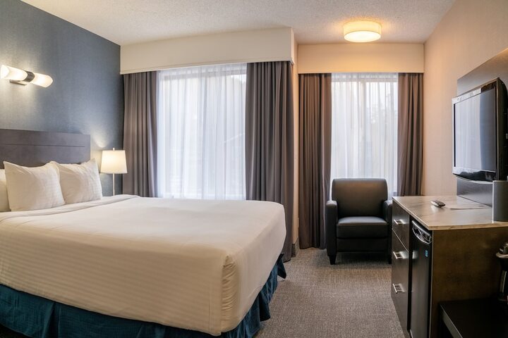 Room 42 of 60