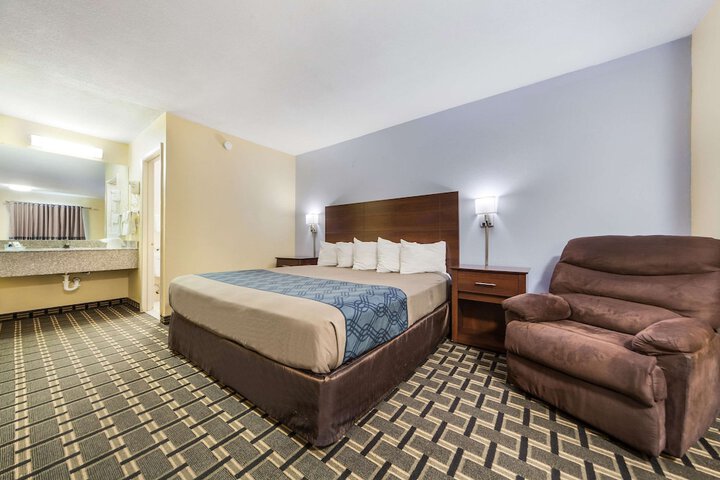 Room 21 of 31