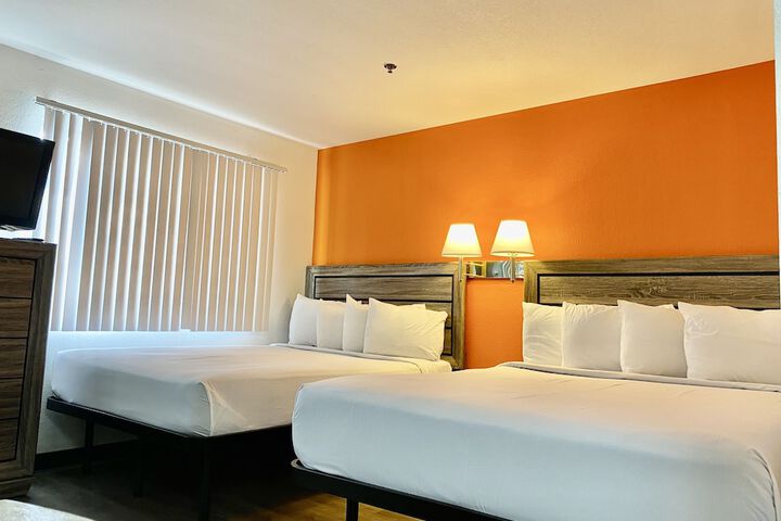 Room 14 of 26