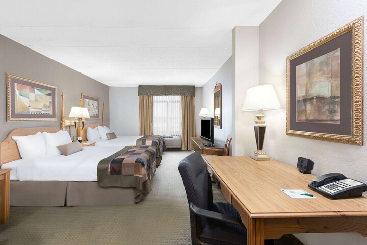 Room 14 of 26