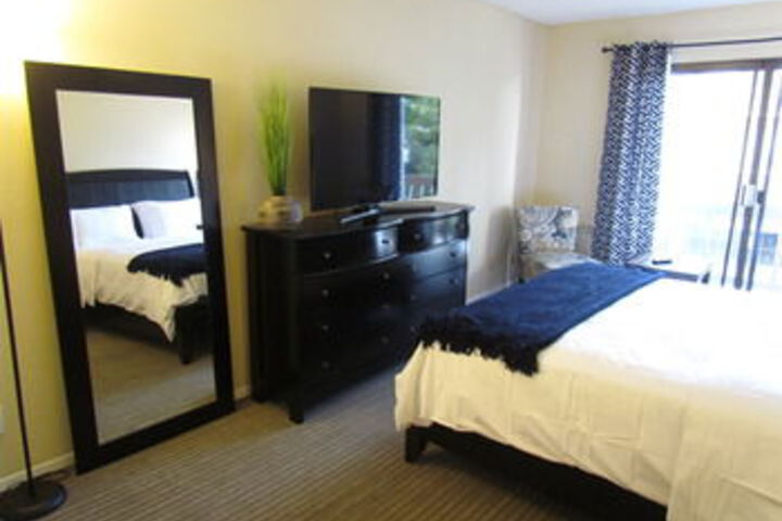 Beverly Hill Suites