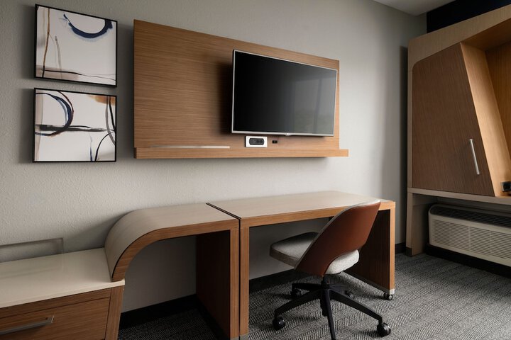 Room 17 of 29