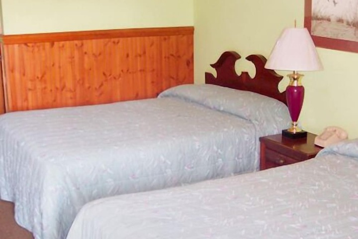 Room 5 of 7