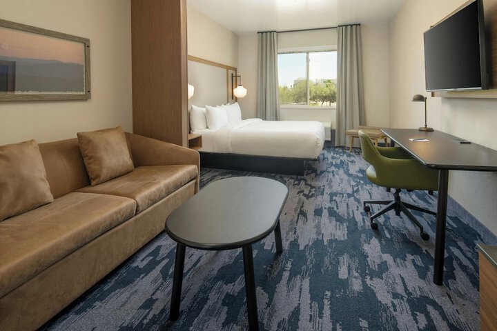 Fairfield Inn & Suites by Marriott Scottsdale Old Town