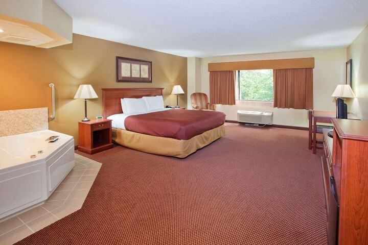 Room 7 of 14