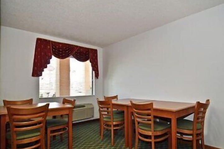 Room 36 of 41