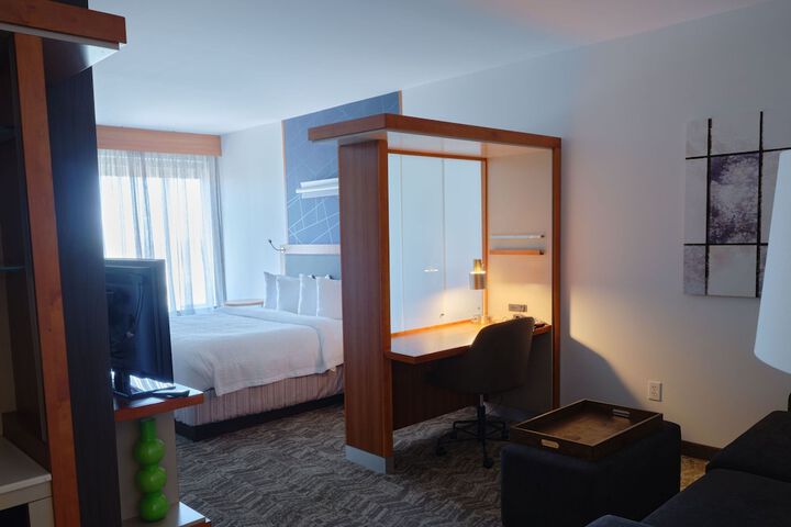 Room 15 of 30