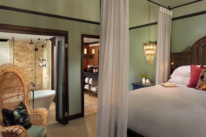 Room 30 of 60
