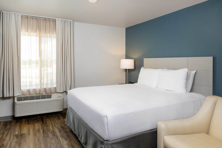 Room 20 of 33
