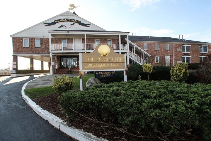 Hotel 4 of 64