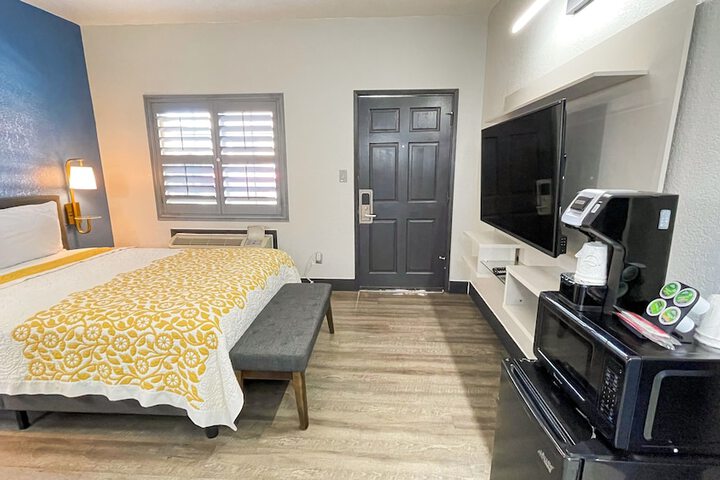 Room 29 of 29