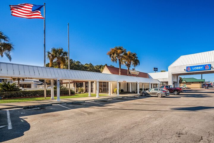 Hotel 4 of 31