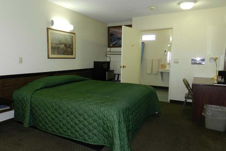 Room 16 of 34