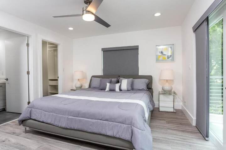 Casa Hermes Wilton Manors