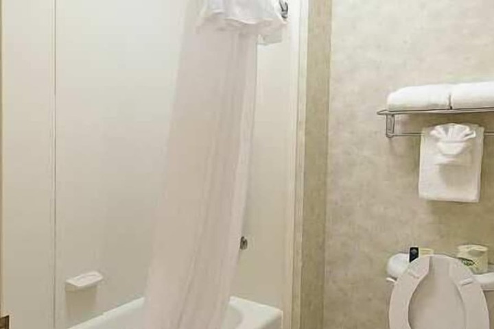Homewood Suites by Hilton Indianapolis-Airport / Plainfield