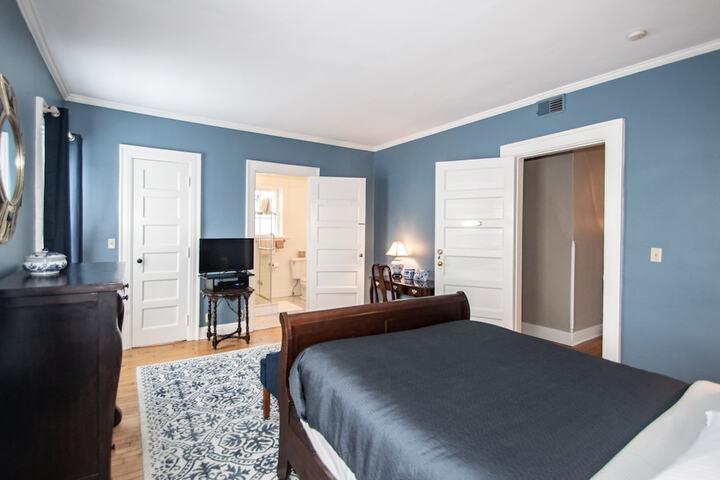 Room 46 of 84