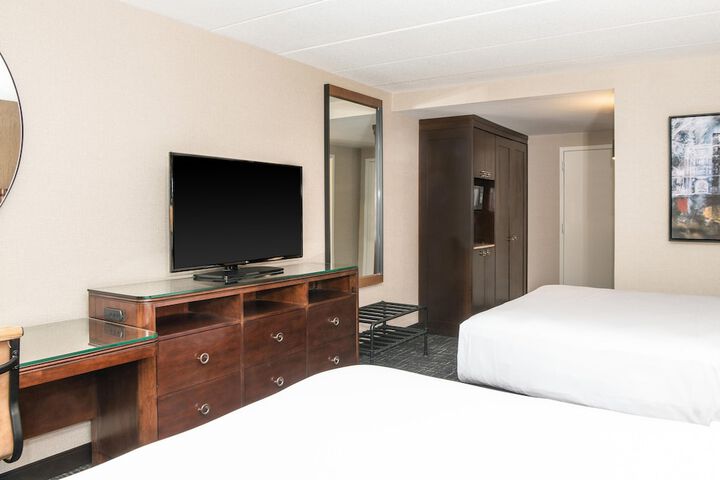 Room 21 of 77