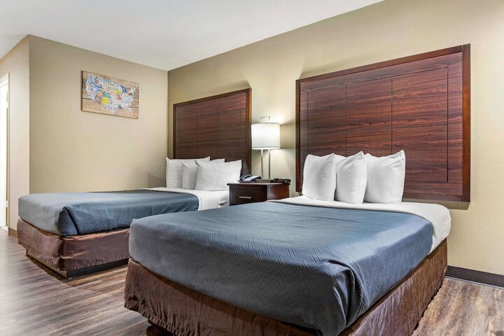 Room 7 of 23