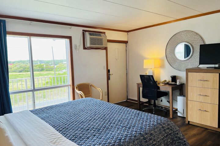 Mariner Inn and Suites