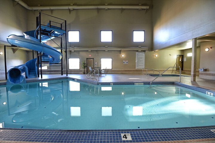 Pool 4 of 65