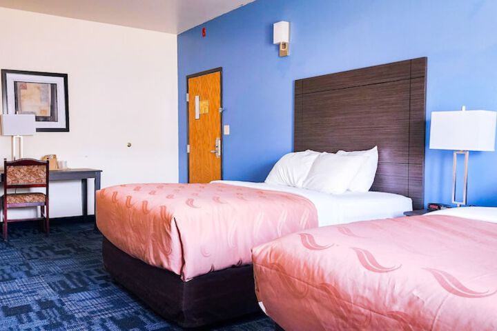 Room 16 of 26