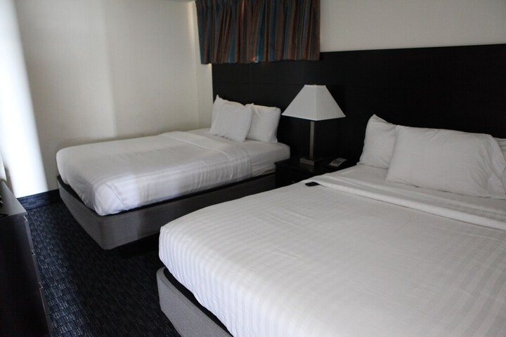Room 15 of 54