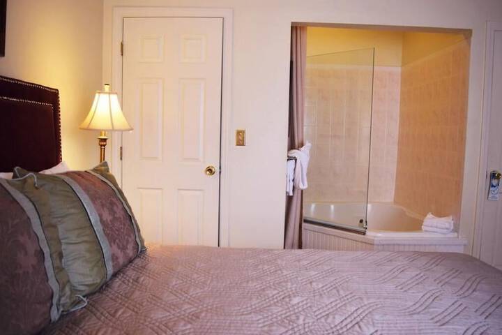Hotel Interior 27 of 183