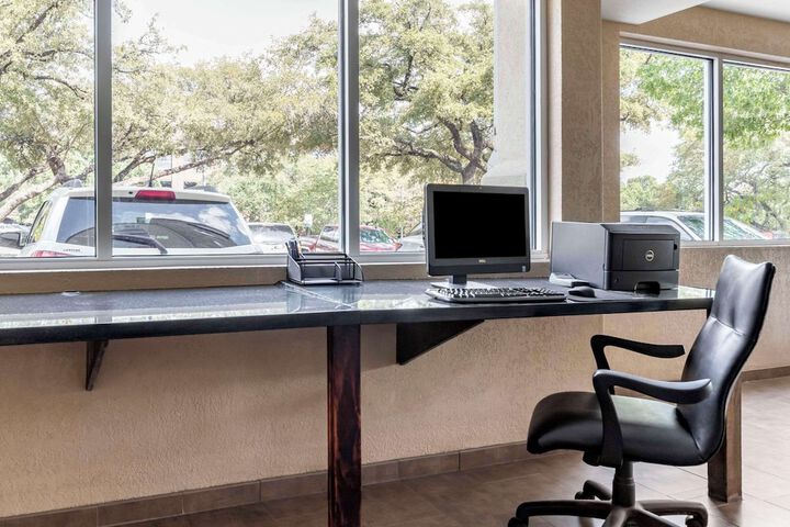 Business Center 38 of 38