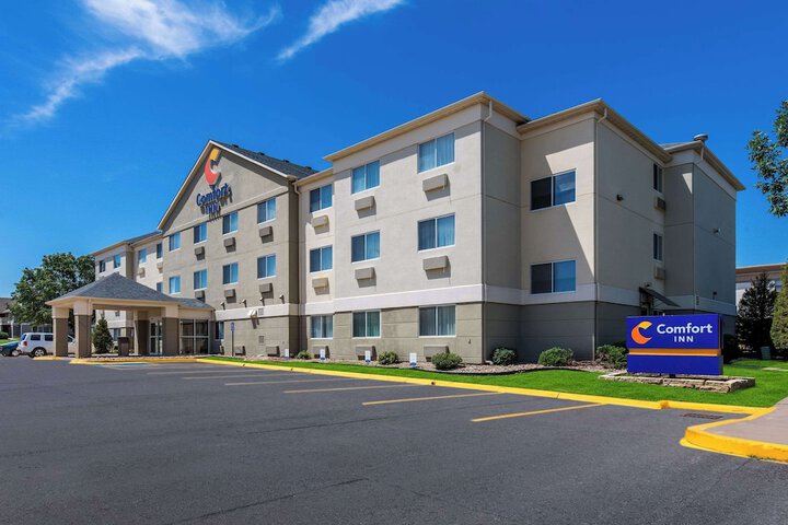 Hotel 2 of 32
