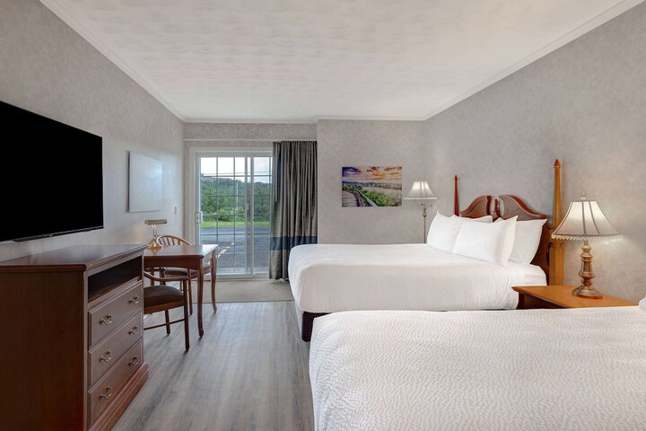 Room 16 of 41