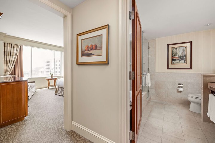 Room 34 of 175