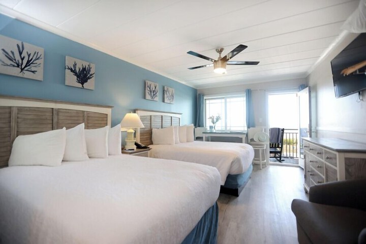 Room 25 of 29