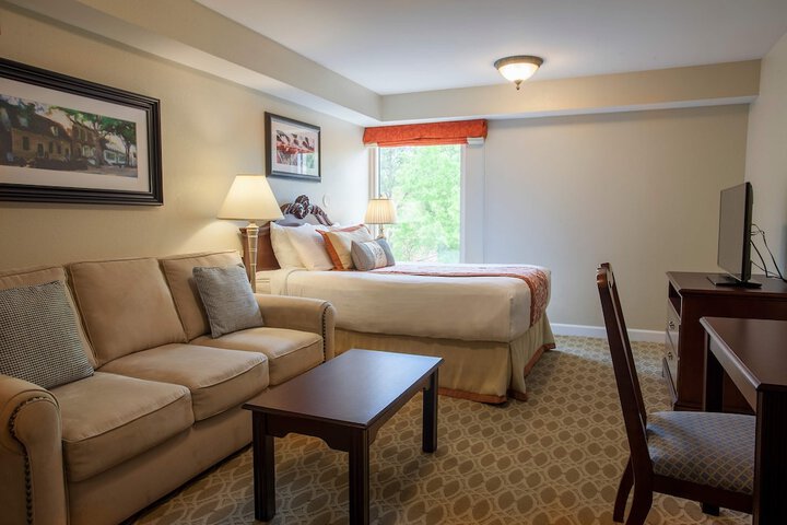 Room 43 of 63