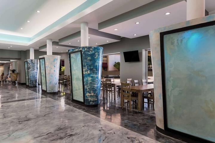 Hotel Interior 21 of 34