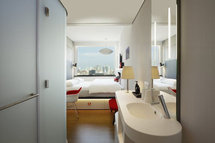 Room 38 of 64