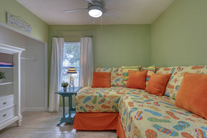 BeachTrail Lodging
