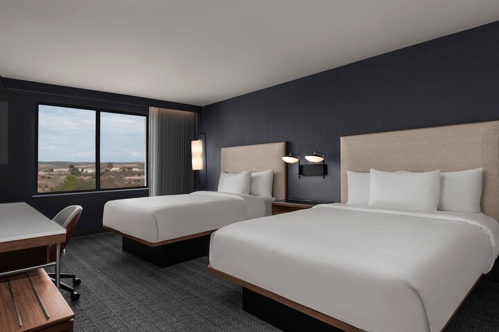 Room 15 of 24