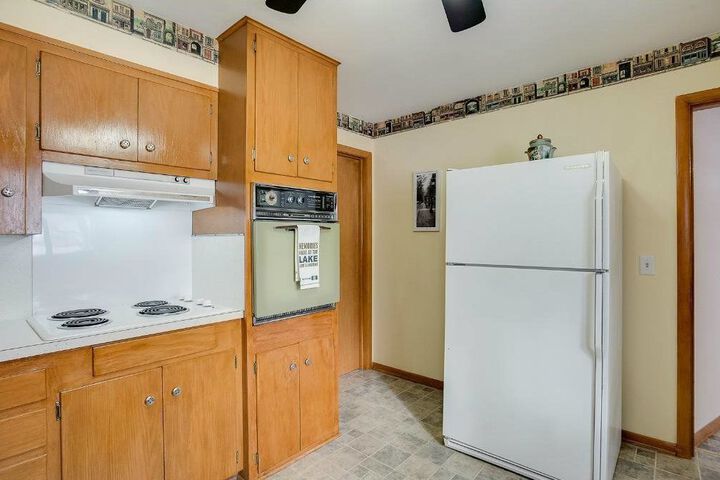 3-Bedroom Lakefront House