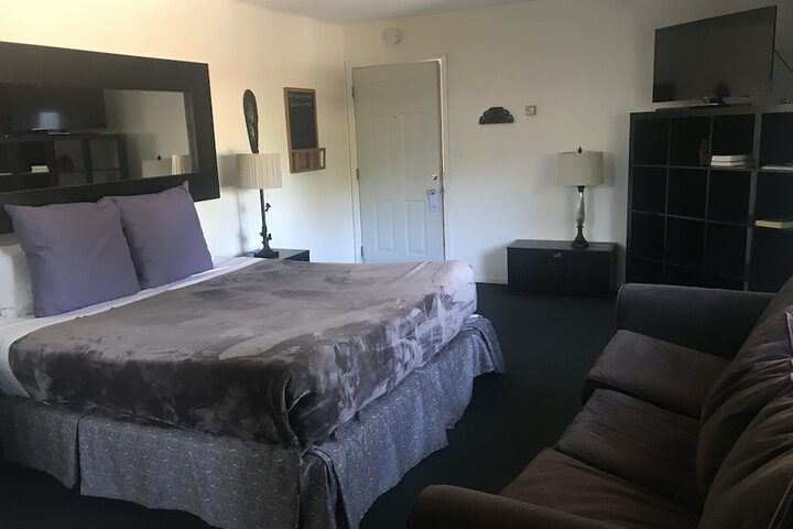 Room 40 of 70