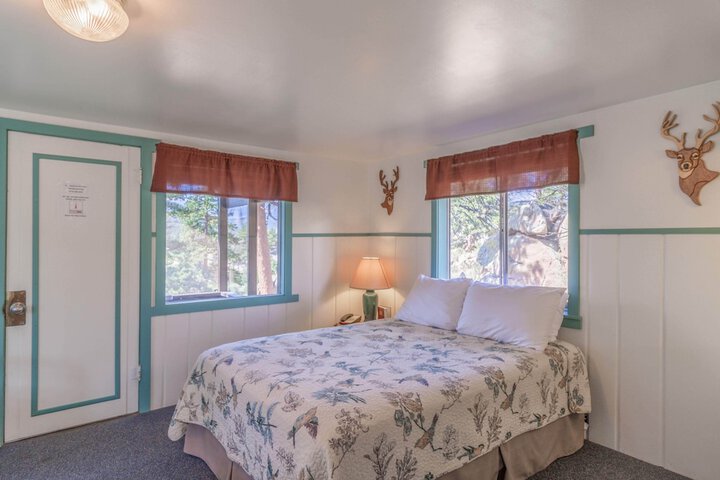 Room 33 of 175