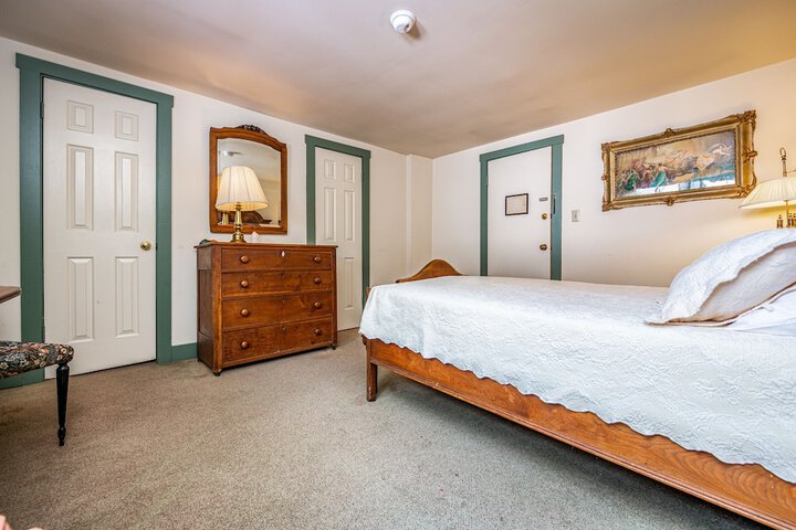 Wayside Inn