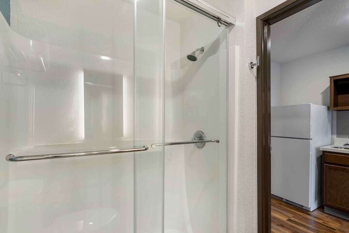 Extended Stay America Select Suites - Tampa - Northeast